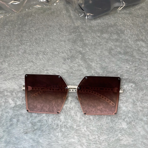 Hot new women’s summer shades brand new condition - Picture 1 of 4